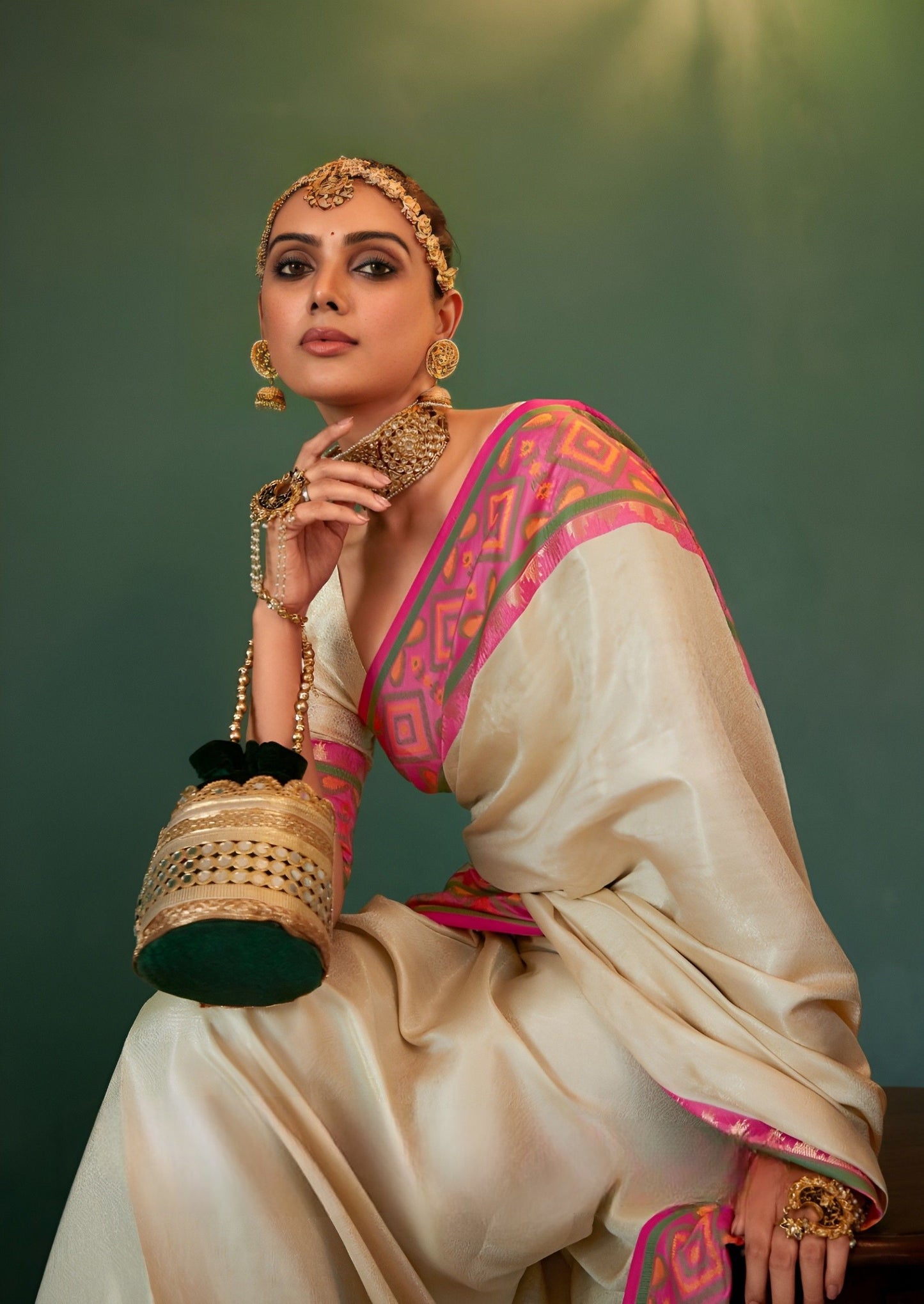 EKKTARA Saree For Women Golden Colour Kanchivaram Silk Saree With Unstitched Blouse