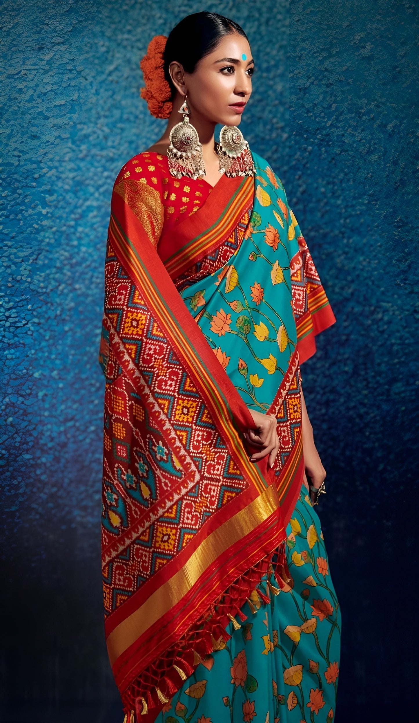 EKKTARA Saree For Women Turquoise Colour Tusser Silk Kalamkari Print Saree With Unstitched Blouse