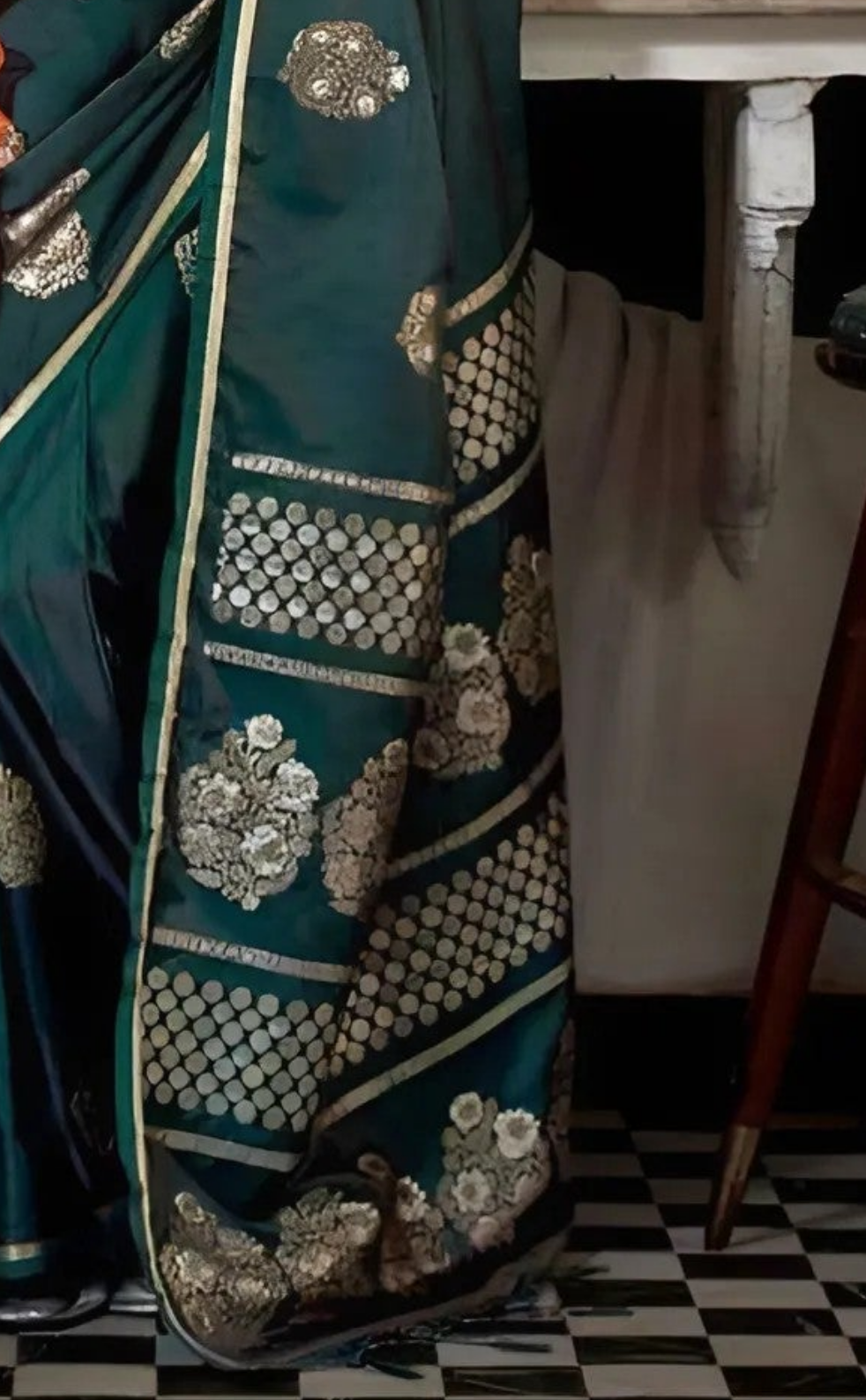 EKKTARA Saree For Women Bottle Green Colour Pure Satin Handloom Weaving Saree With Unstitched Blouse