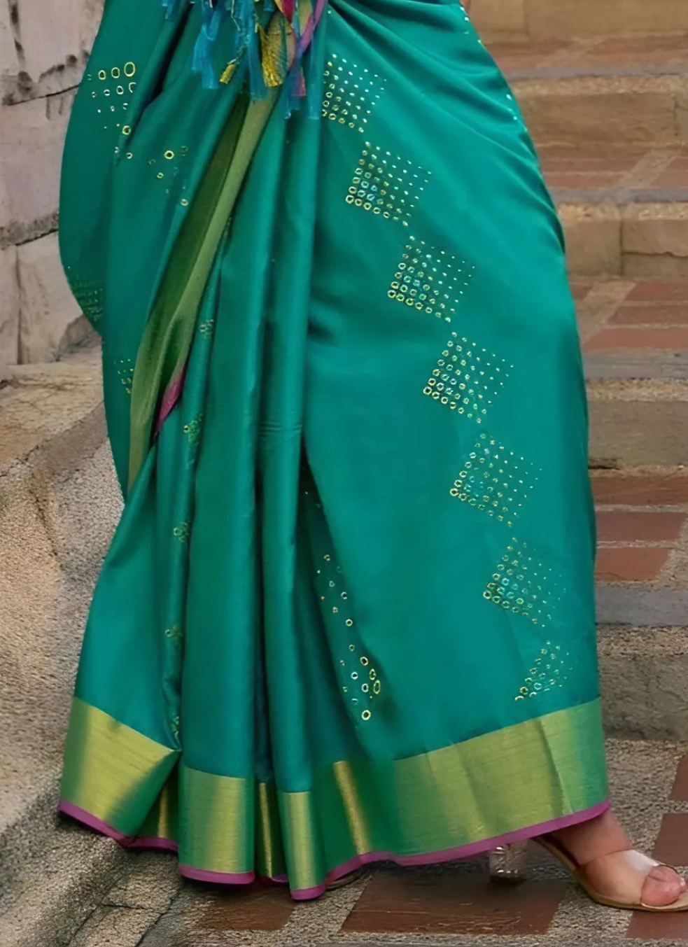 EKKTARA Saree For Women Green Colour Soft Silk Handloom Weaving Saree With Unstitched Blouse