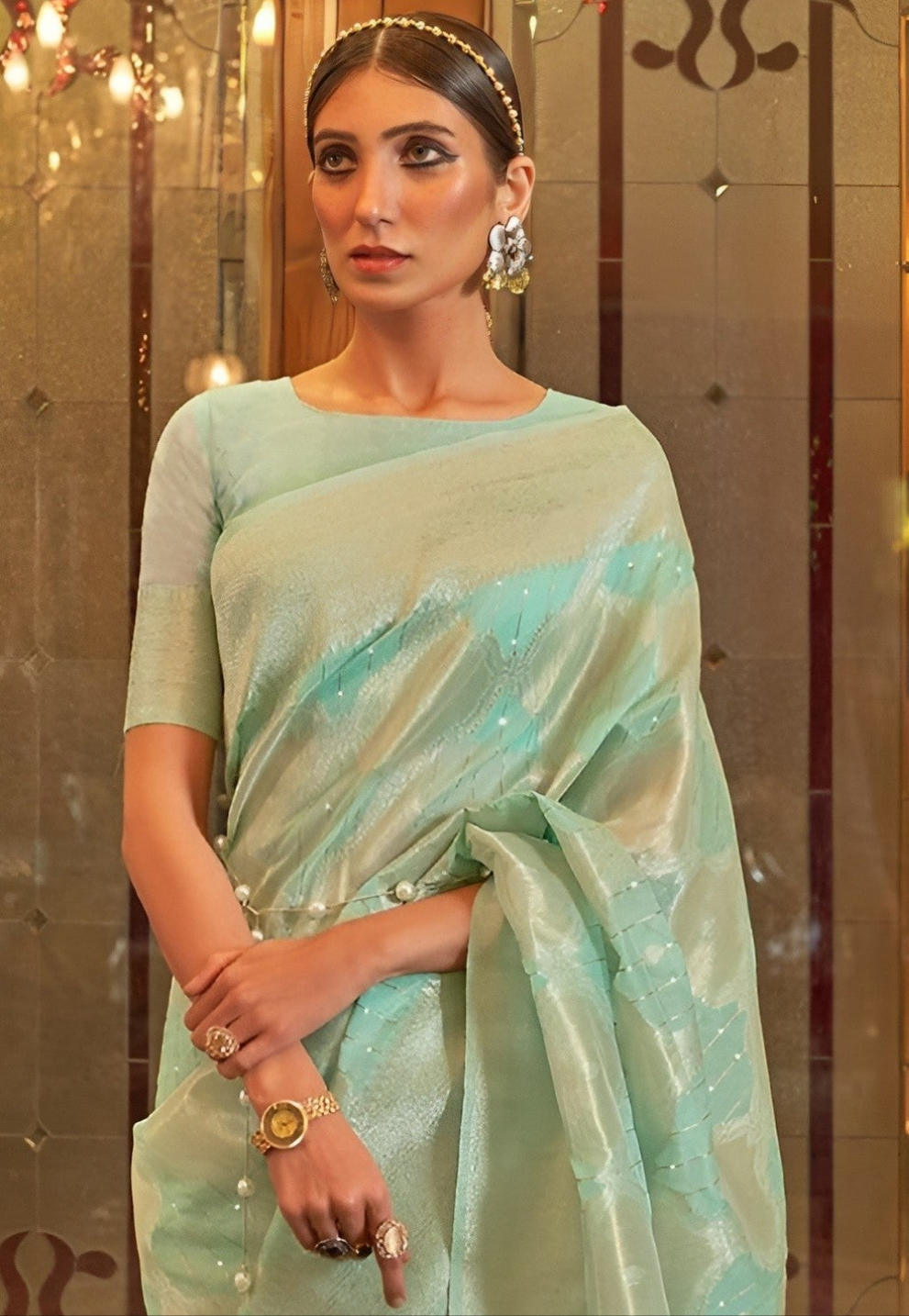 EKKTARA Saree For Women Mint Green Colour Silk Blend Handloom Weaving Saree With Unstitched Blouse