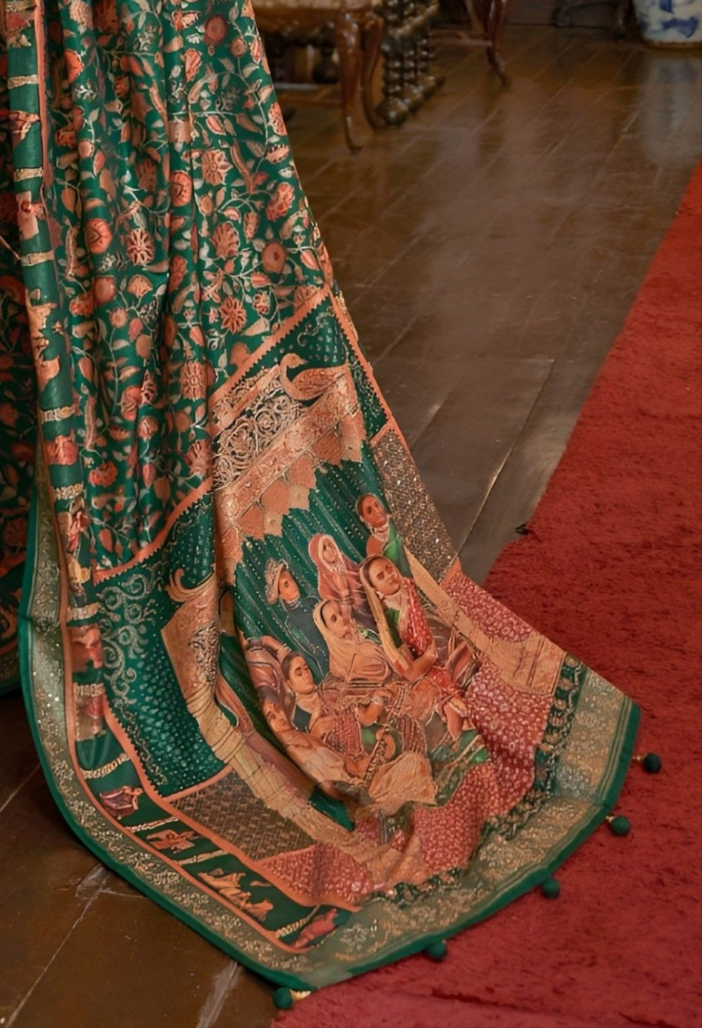 EKKTARA Saree For Women Green Colour Patola Weaving Saree With Unstitched Blouse