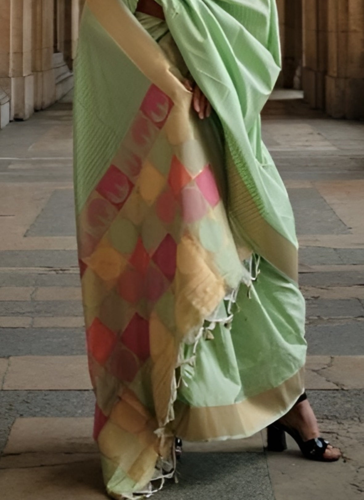 EKKTARA Saree For Women Pista Green Colour Soft Silk Handloom Weaving Saree With Unstitched Blouse