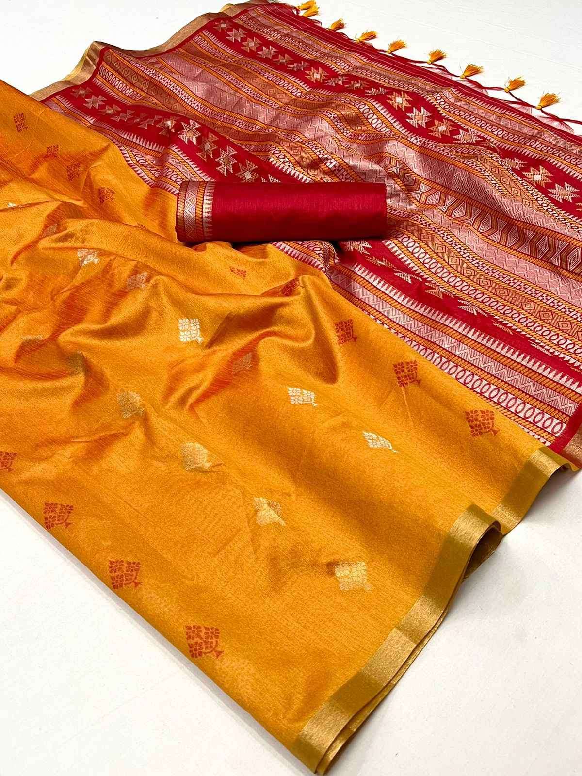 EKKTARA Saree For Women Orange Colour Handloom Weaving Silk Saree With Unstitched Blouse