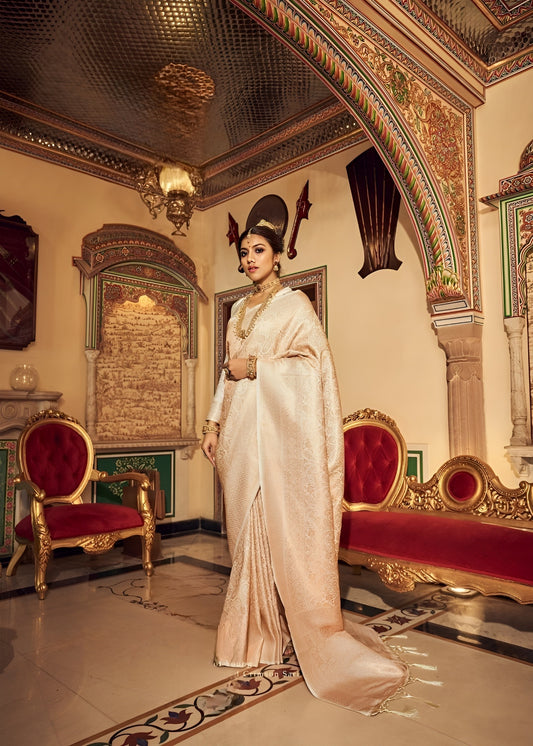 EKKTARA Saree For Women Magnolia Cream Kanjivaram Saree