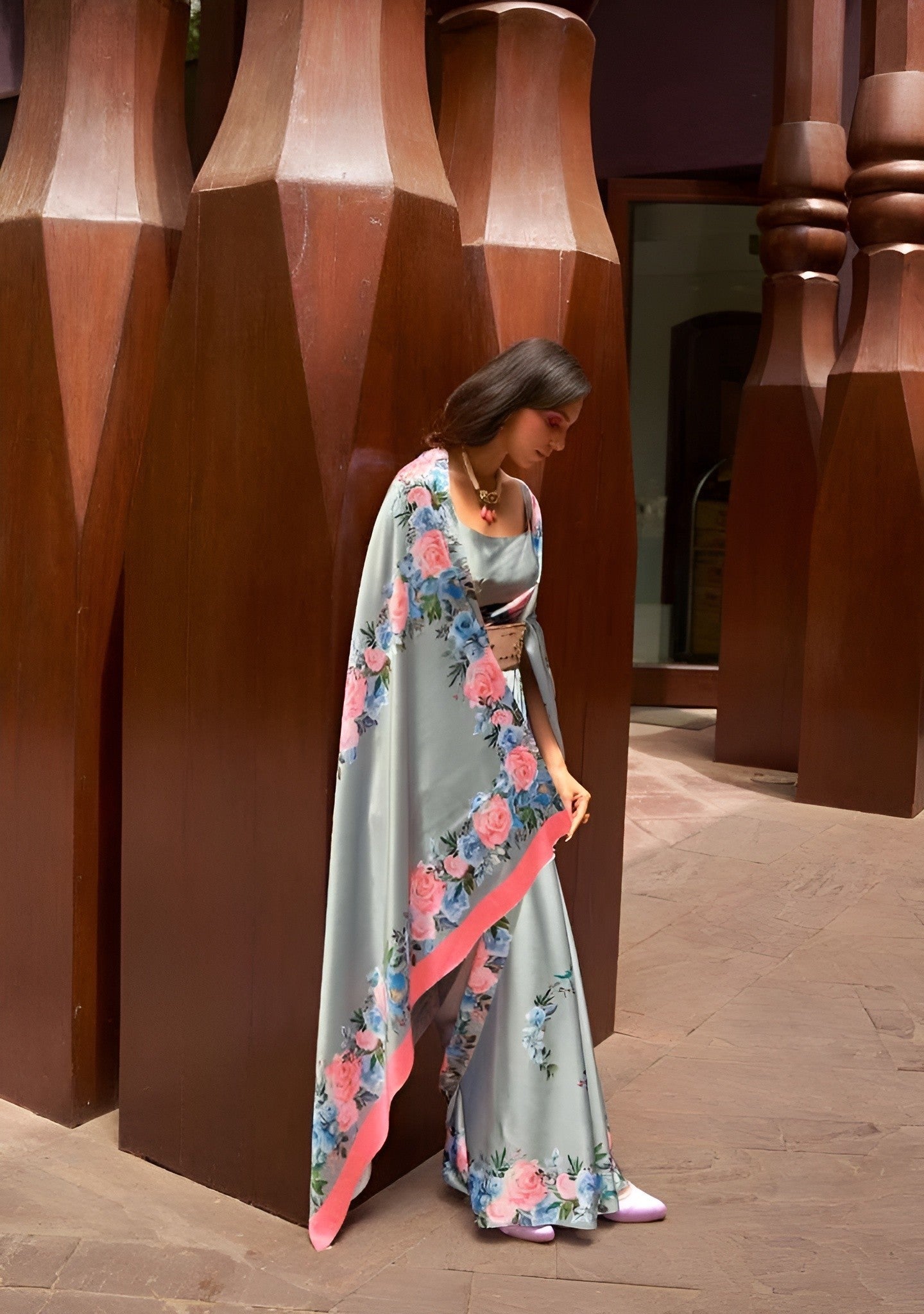 EKKTARA Saree For Women Perl Grey Digital Printed Satin Saree