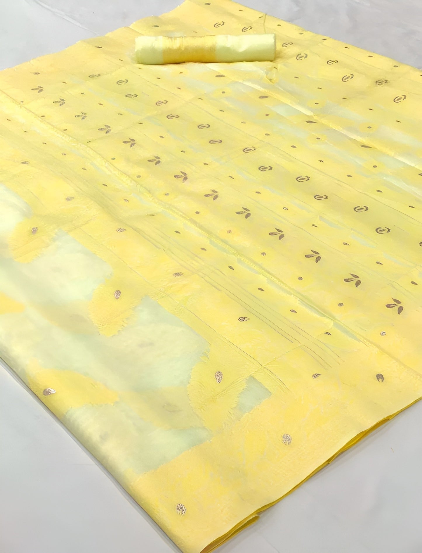 EKKTARA Saree For Women Light Yellow Chikankari Lucknowi Weaving Saree