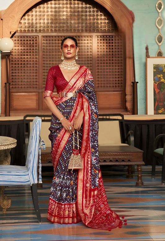 EKKTARA Saree For Women Purple Colour Soft Silk Printed Patola Saree With Unstitched Blouse