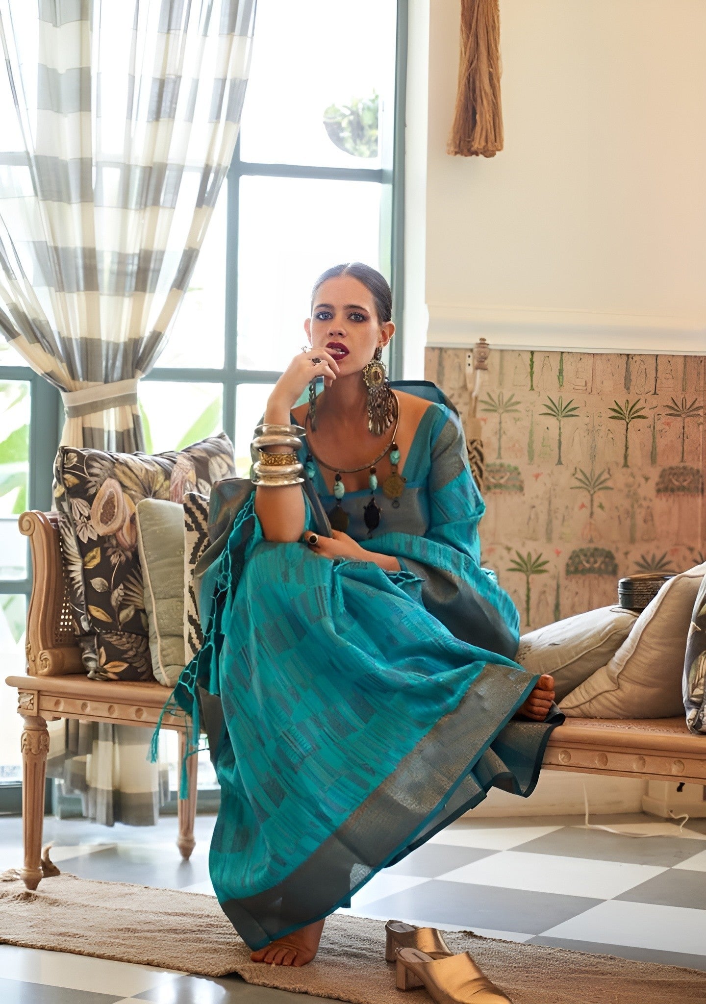 EKKTARA Saree For Women Turquoise Handloom Two Tone Organza Saree