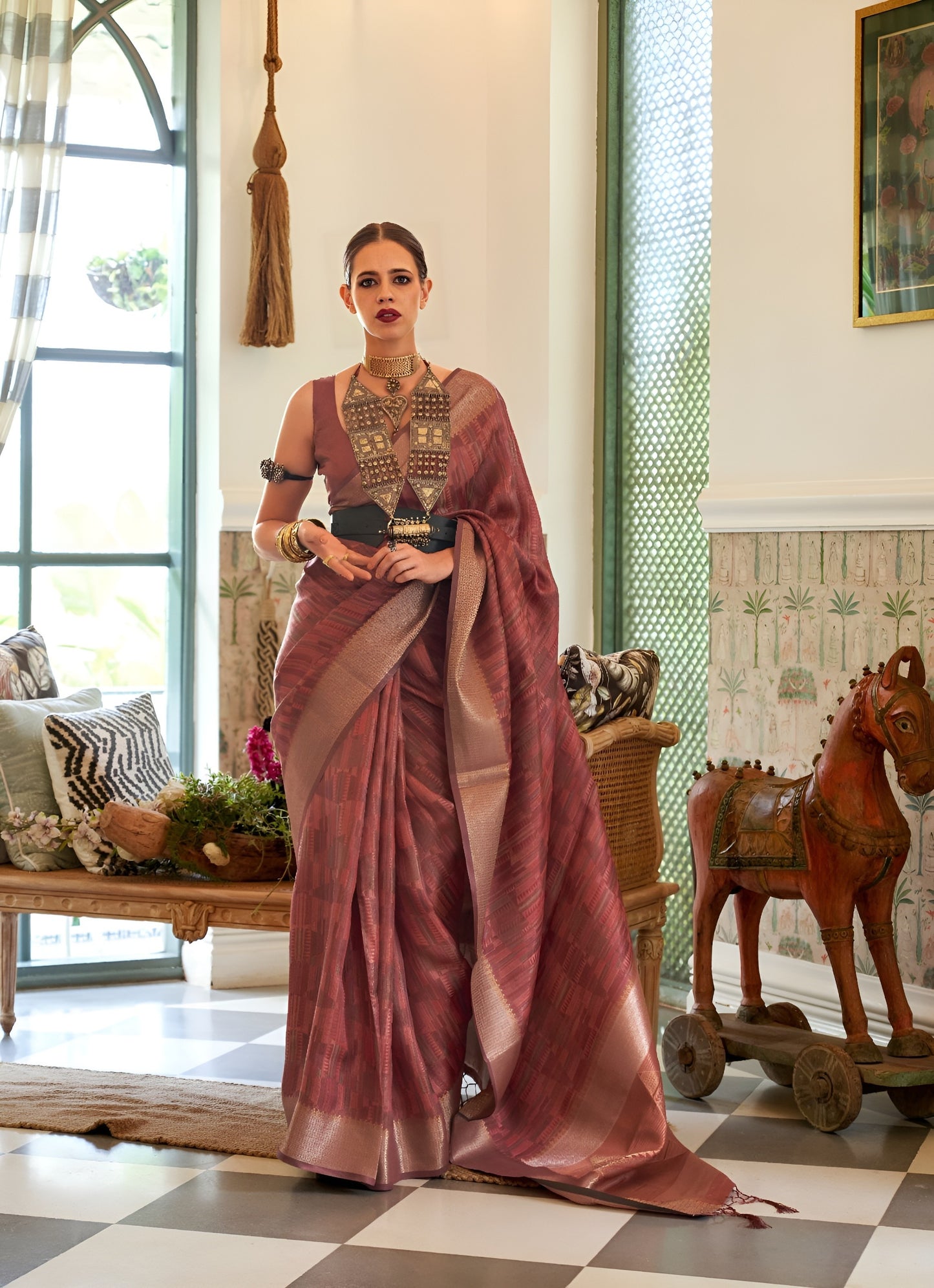 EKKTARA Saree For Women Cinnamon Brown Handloom Two Tone Organza Saree