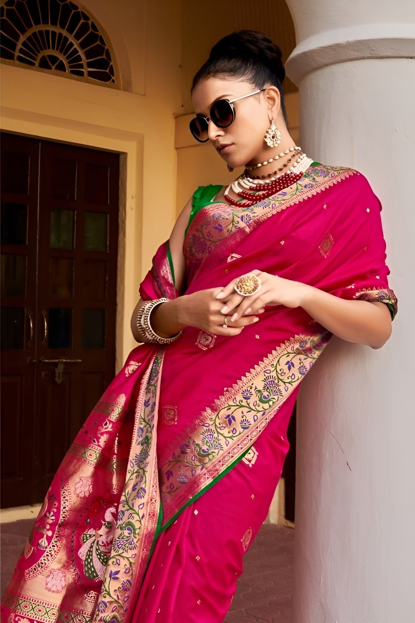EKKTARA Saree For Women Pink Colour Silk Weaving Saree With Designer Pallu
