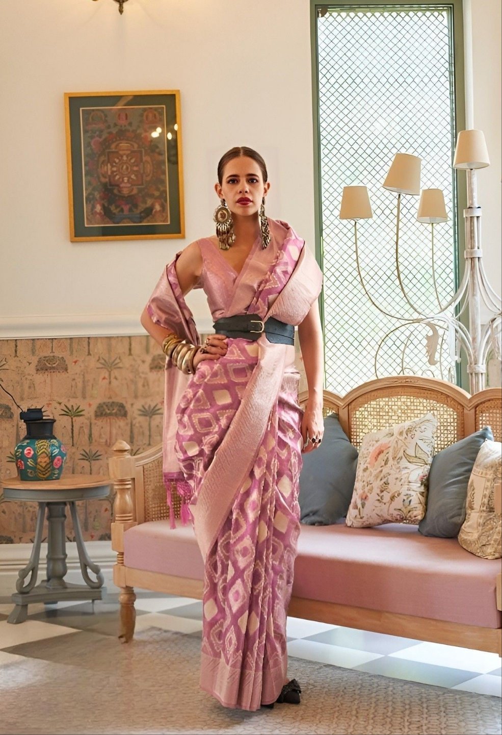 EKKTARA Saree For Women Budding Pink Tissue Zari Handloom Weaving Saree Celebrity Collection