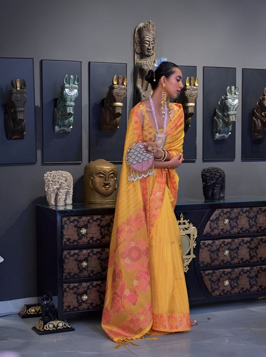 EKKTARA Saree For Women Two Tone Organza Yellow Colour Handloom Weaving Silk Saree With Unstitched Blouse