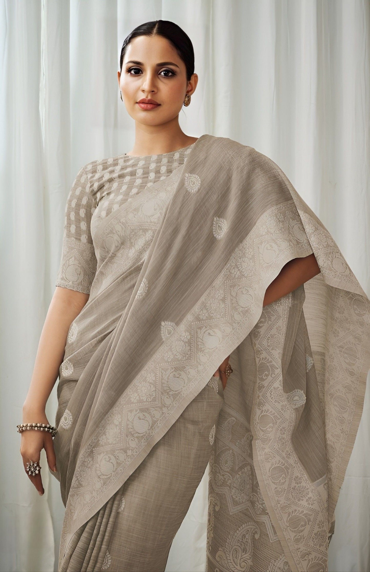 EKKTARA Saree For Women Thunder Grey Lucknowi Pallu Weaving Linen Saree
