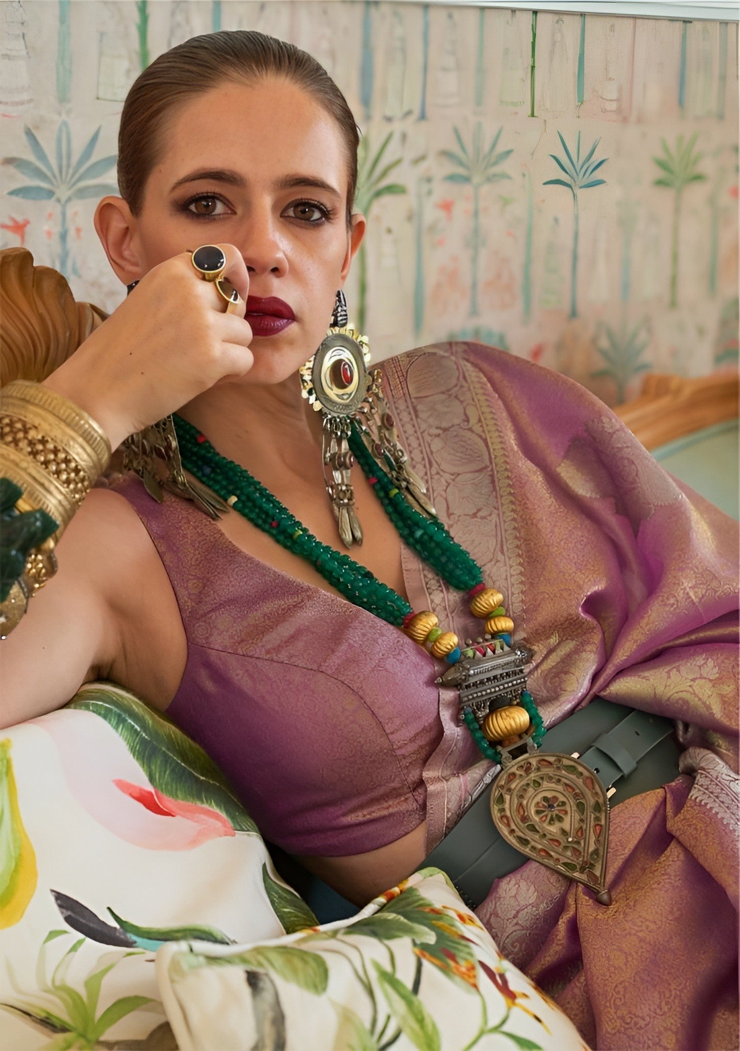 EKKTARA Celebrity Fame Saree For Women Lavender Colour Satin Tissue Handloom Weaving Silk Saree With Unstitched Blouse