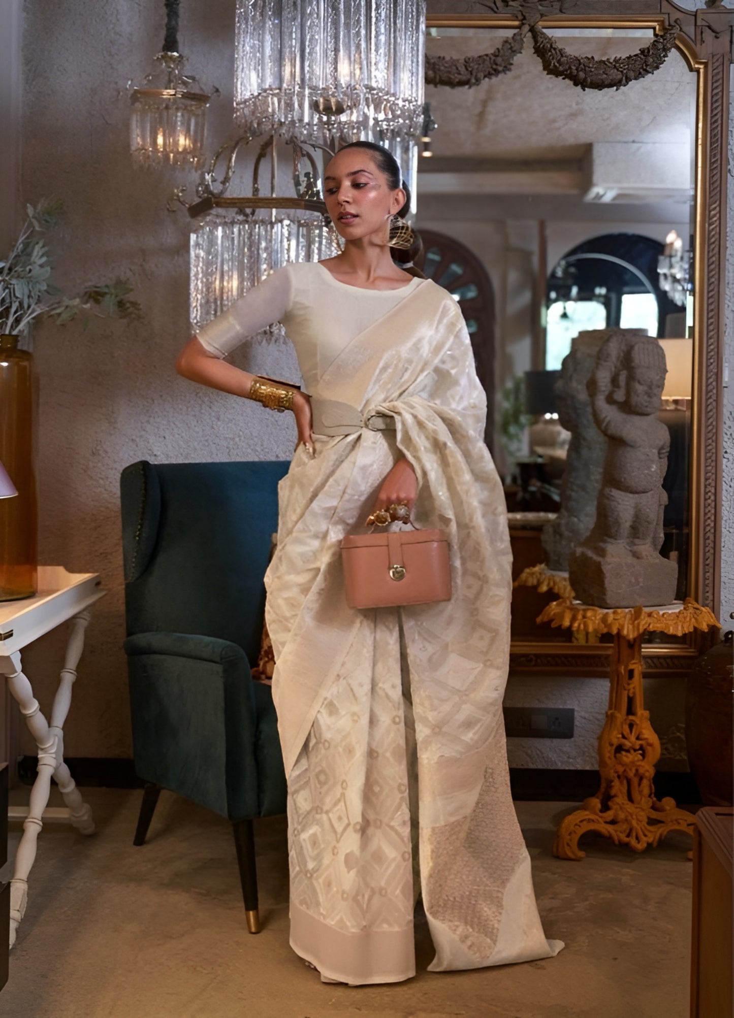 EKKTARA Saree For Women Offwhite Colour Pure Linen IKAT Handloom Weaving Saree With Unstitched Blouse