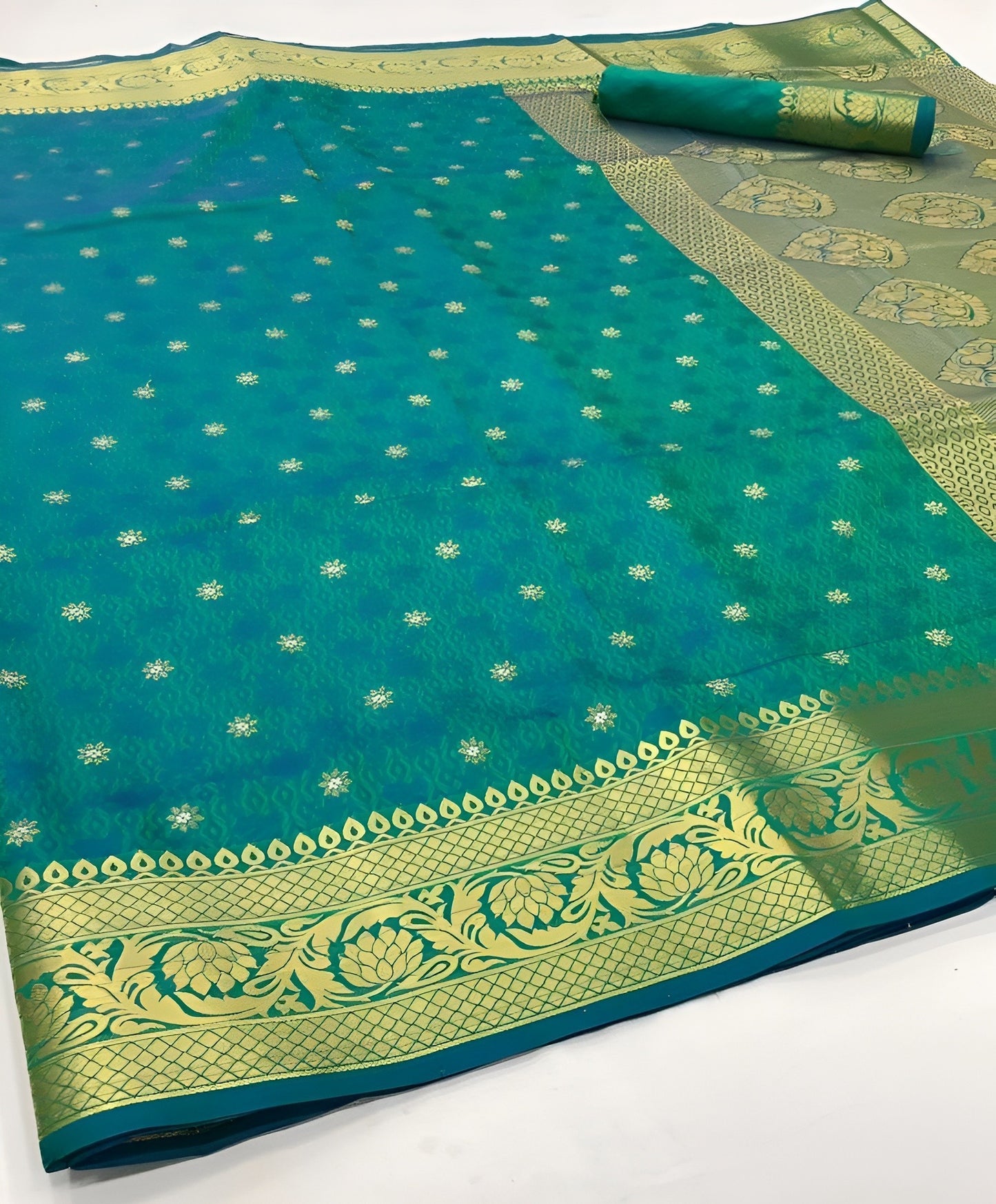 EKKTARA Saree For Women Green Colour Pure Kajivaram Silk Saree With Unstitched Blouse