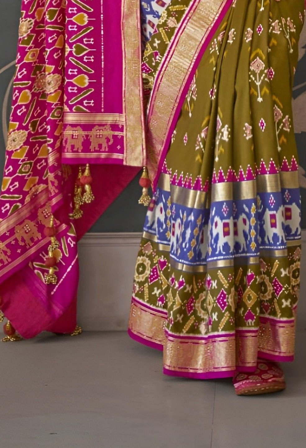 EKKTARA Saree For Women Olive Green Colour Pure Silk Trendy Patola Saree With Unstitched Blouse