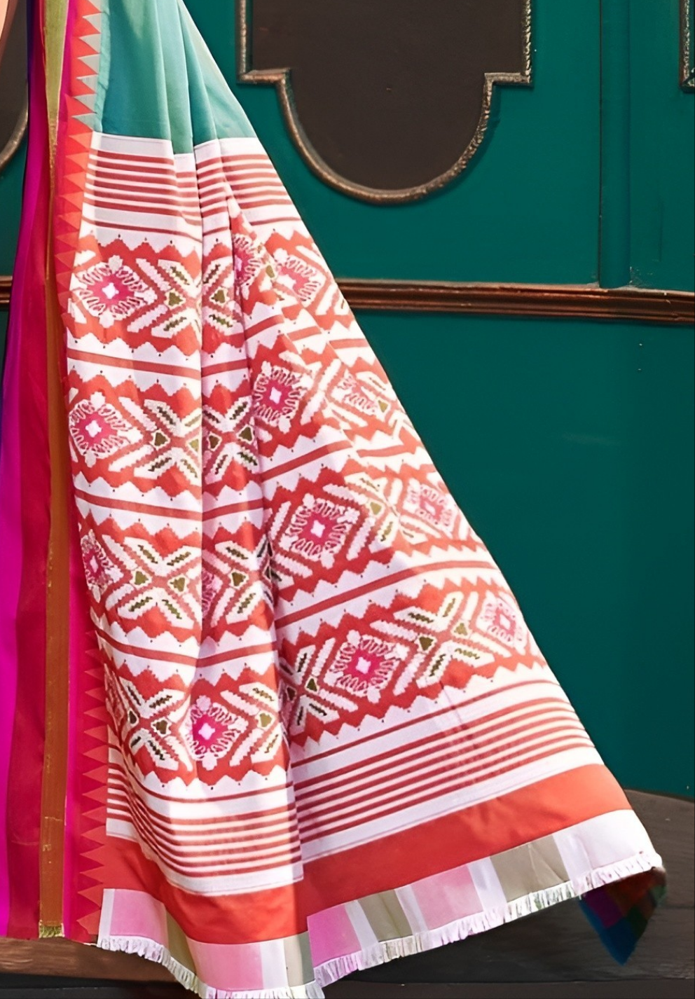 EKKTARA Saree For Women Turquoise Colour Handloom Silk Saree With Unstitched Blouse