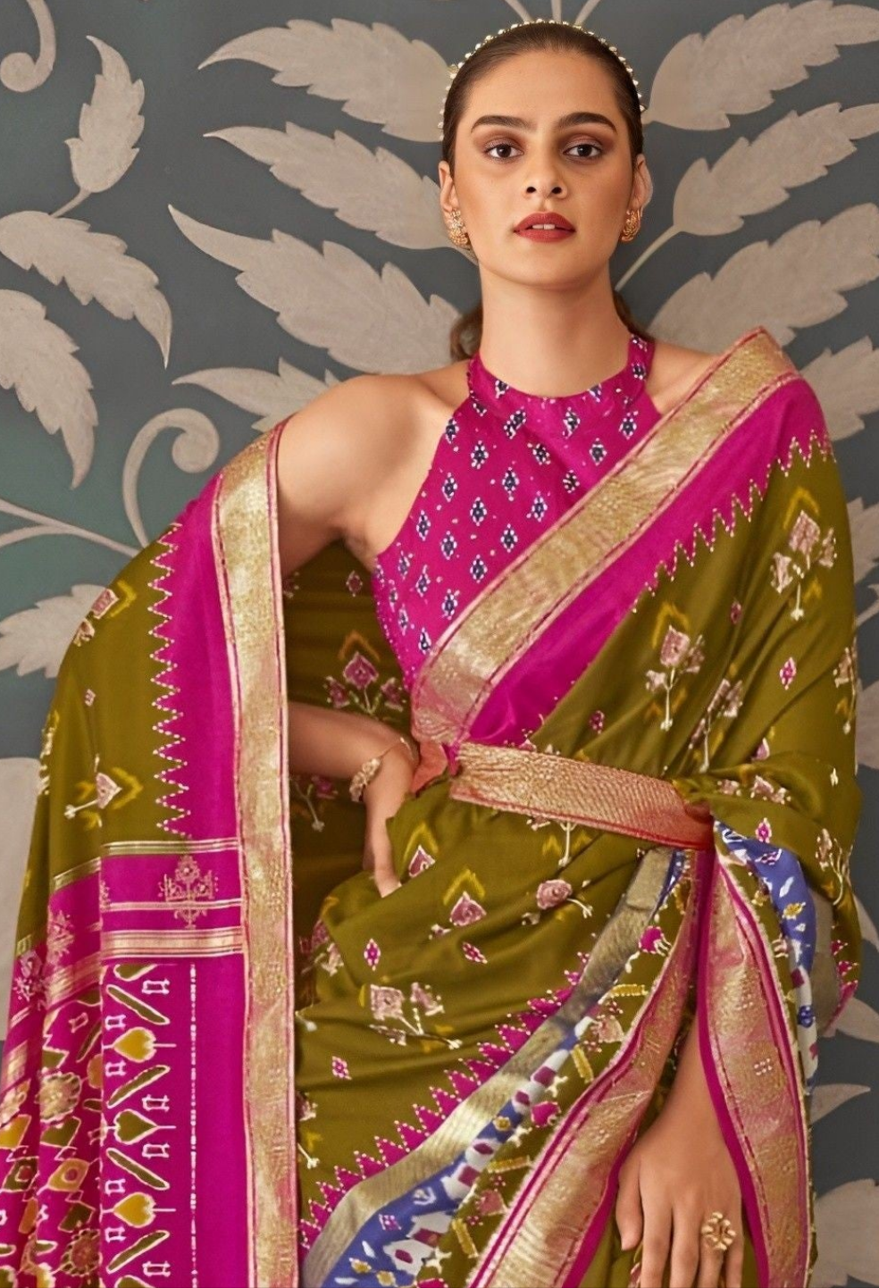 EKKTARA Saree For Women Olive Green Colour Pure Silk Trendy Patola Saree With Unstitched Blouse