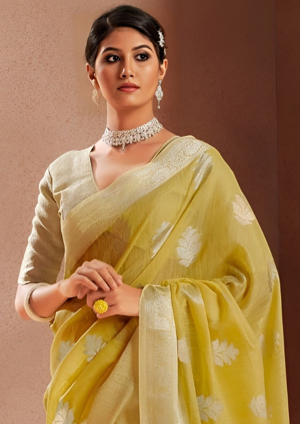EKKTARA Saree For Women Lemon Yellow Silk Saree With Silver Zari Weaving