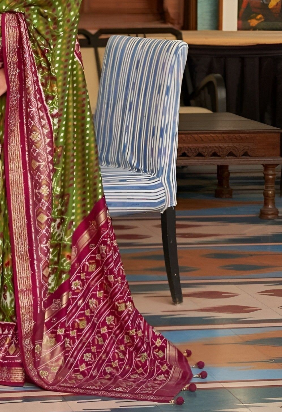 EKKTARA Saree For Women Olive Green Colour Soft Silk Printed Patola Saree With Unstitched Blouse
