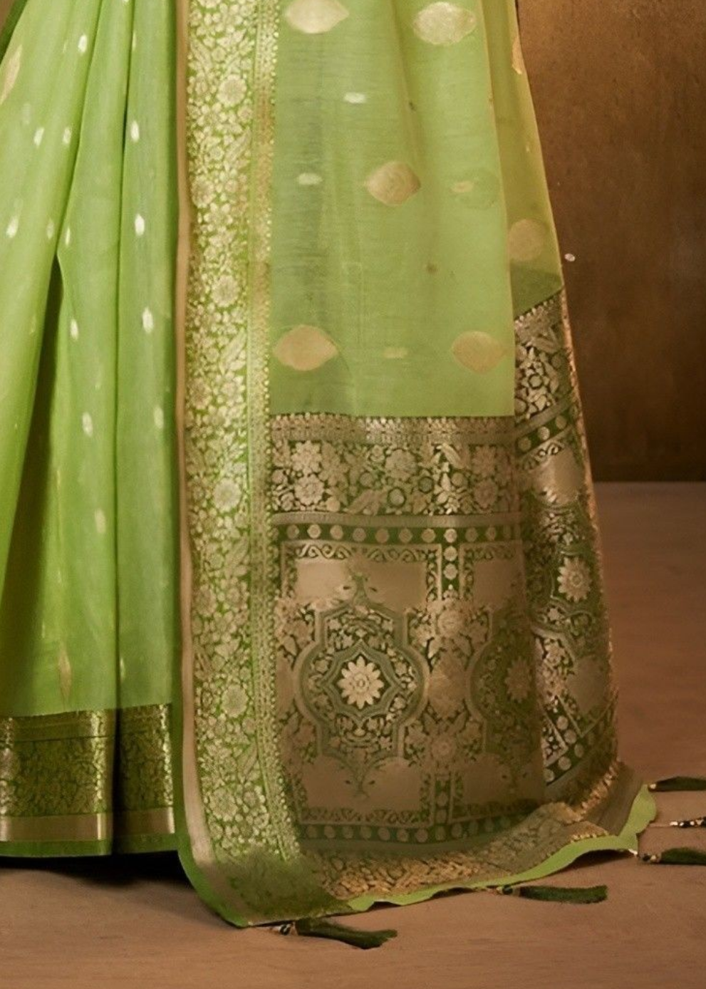 EKKTARA Saree For Women Apple Green Banarasi Tissue Saree