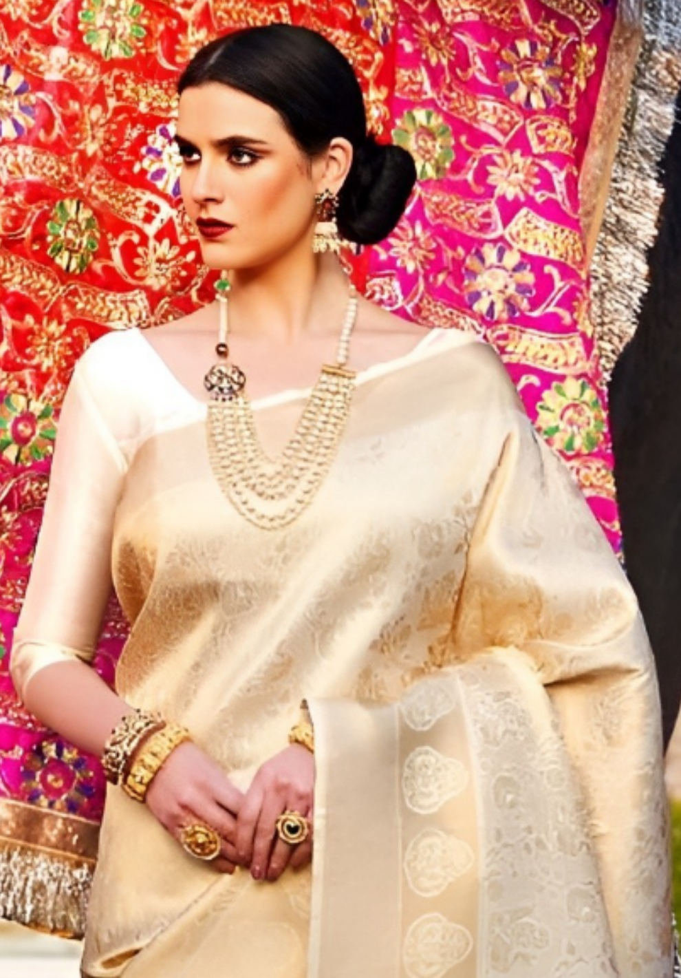 EKKTARA Saree For Women Golden Colour Handloom Weaving Kanjivaram Saree With Unstitched Blouse