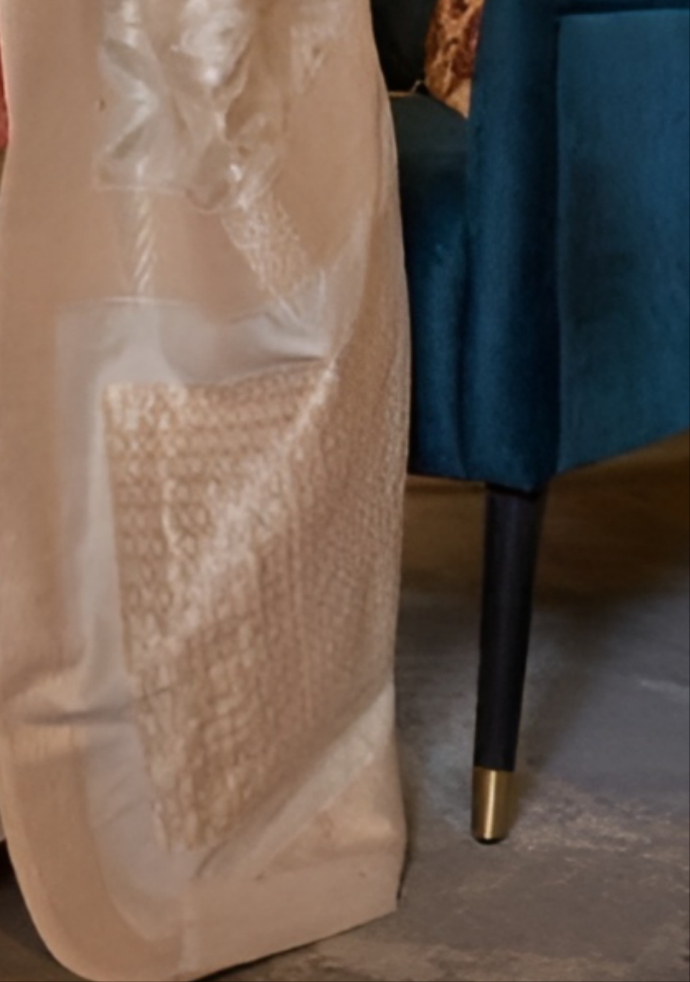 EKKTARA Saree For Women Beig Colour Pure Linen IKAT Handloom Weaving Saree With Unstitched Blouse