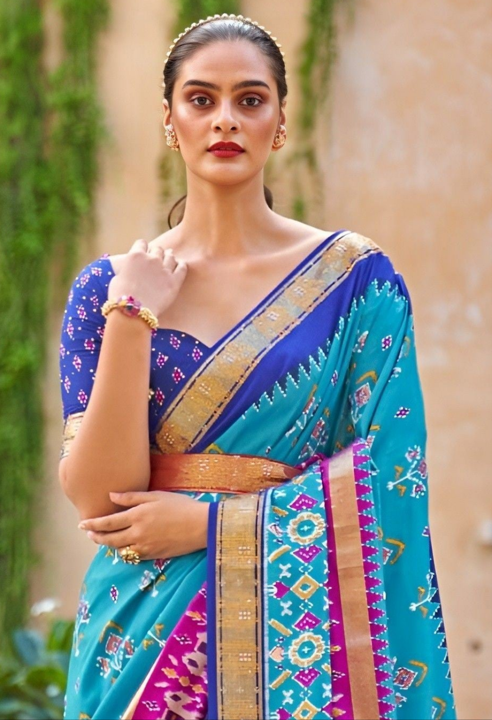 EKKTARA Saree For Women Azure Blue Colour Pure Silk Trendy Patola Saree With Unstitched Blouse