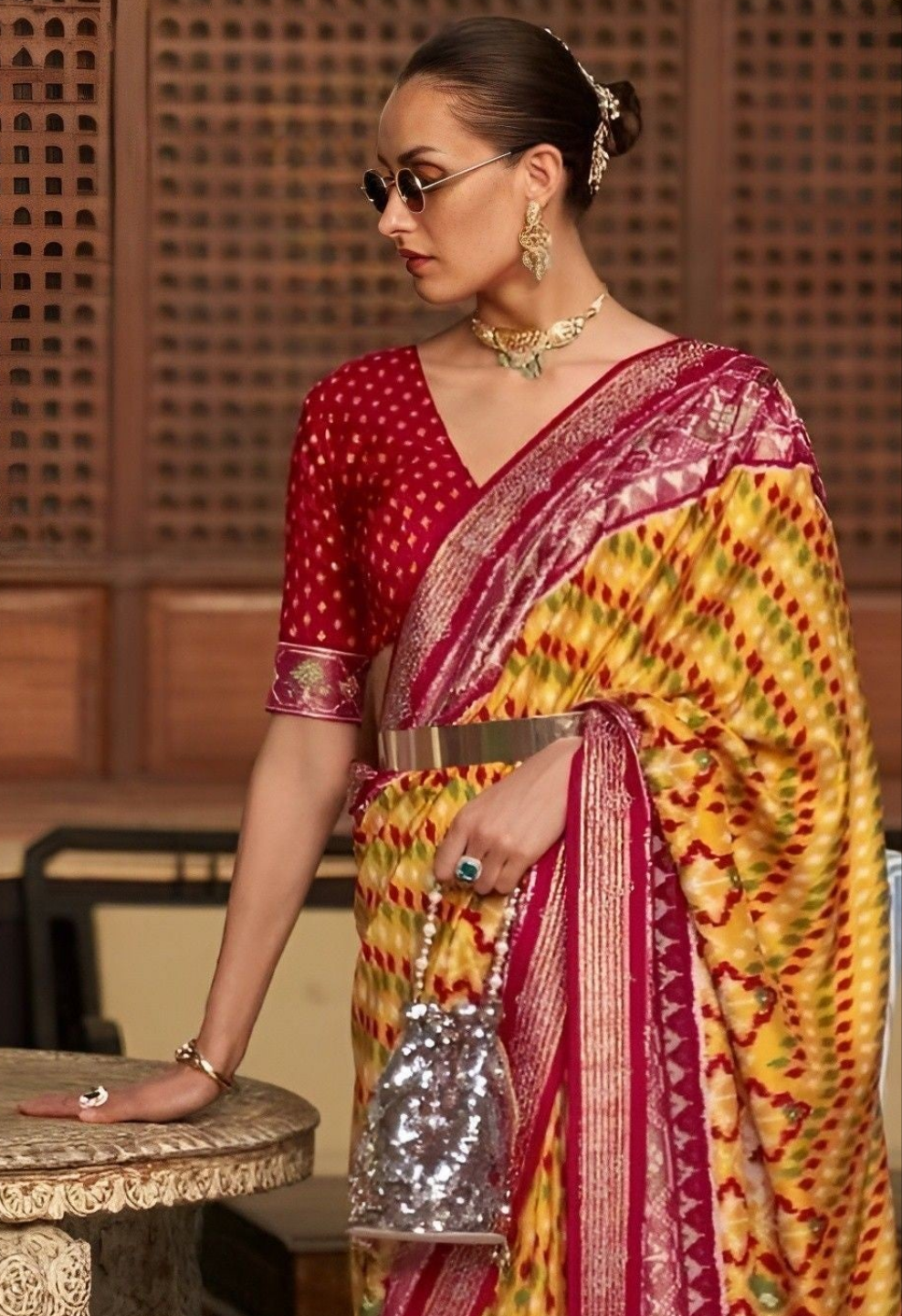 EKKTARA Saree For Women Yellow Colour Soft Silk Printed Patola Saree With Unstitched Blouse