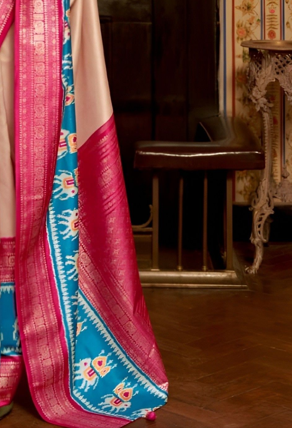 EKKTARA Saree For Women Beige Colour Pure Silk Designer Patola Saree With Unstitched Blouse
