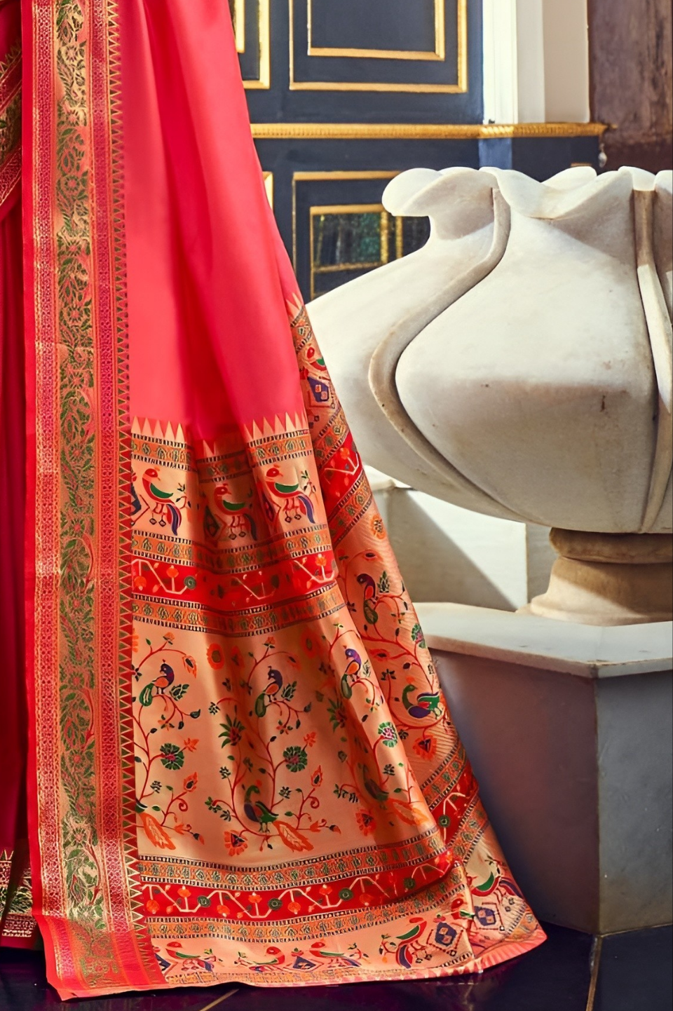 EKKTARA Saree For Women Pink Colour Silk Paithani Concept Saree With Unstitched Blouse
