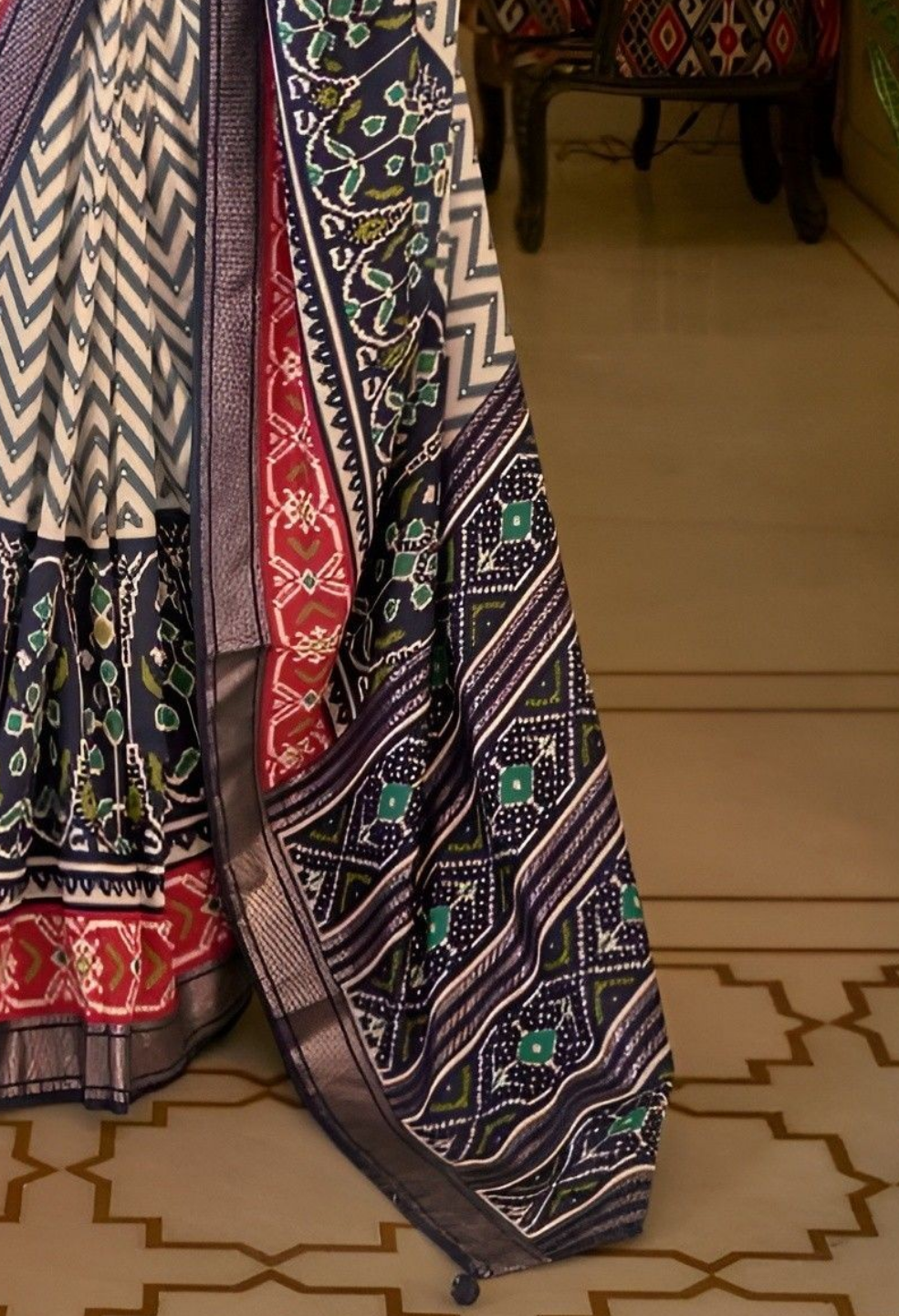 EKKTARA Saree For Women Indigo Colour Patola Silk Saree With Designer Border & Unstitched Blouse
