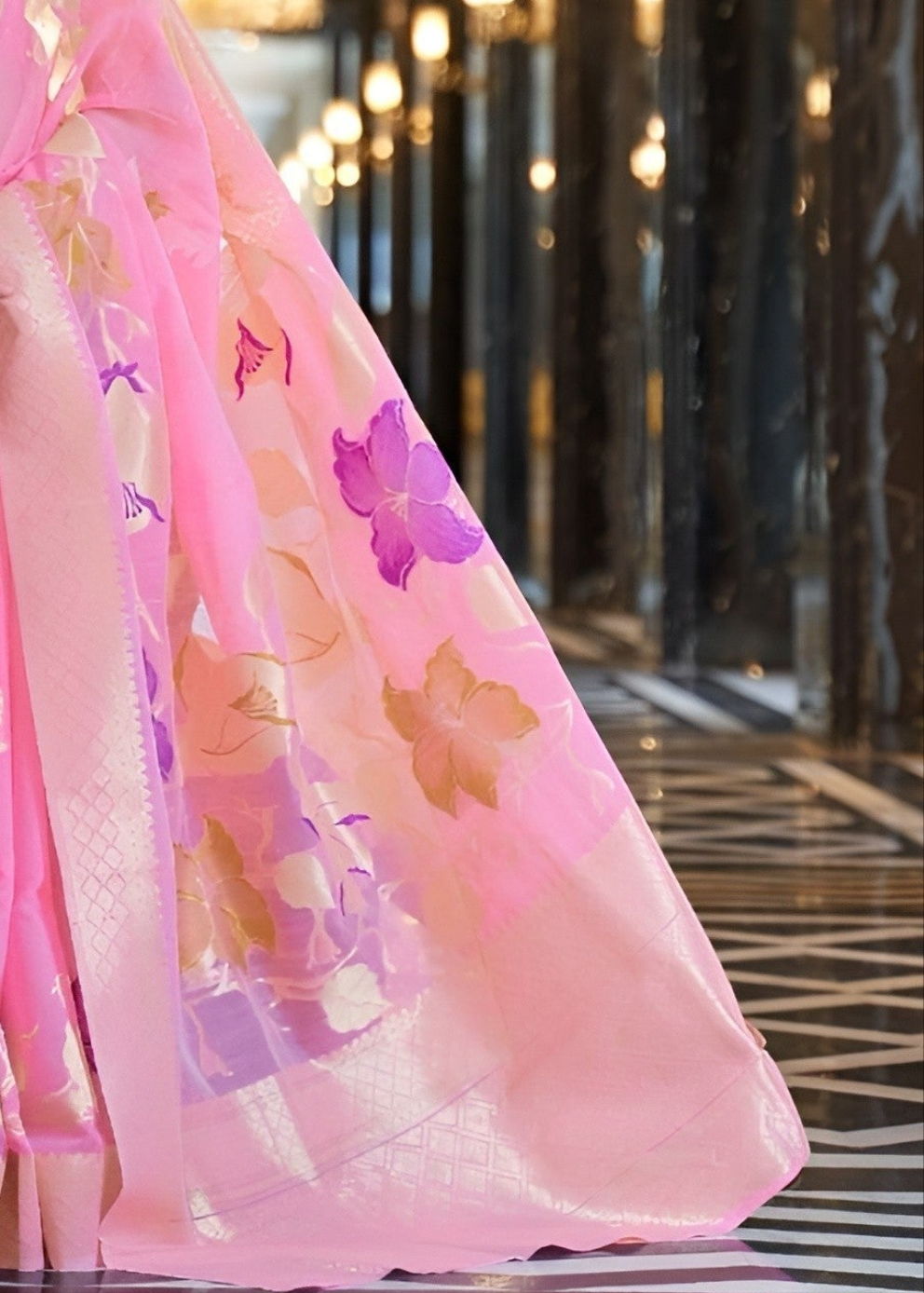 EKKTARA Saree For Women Light Pink Linen Handloom Weaving Saree