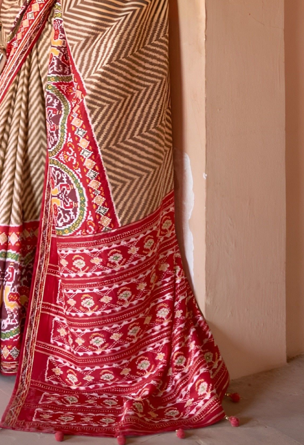 EKKTARA Saree For Women Red Pure Silk Designer Patola Saree