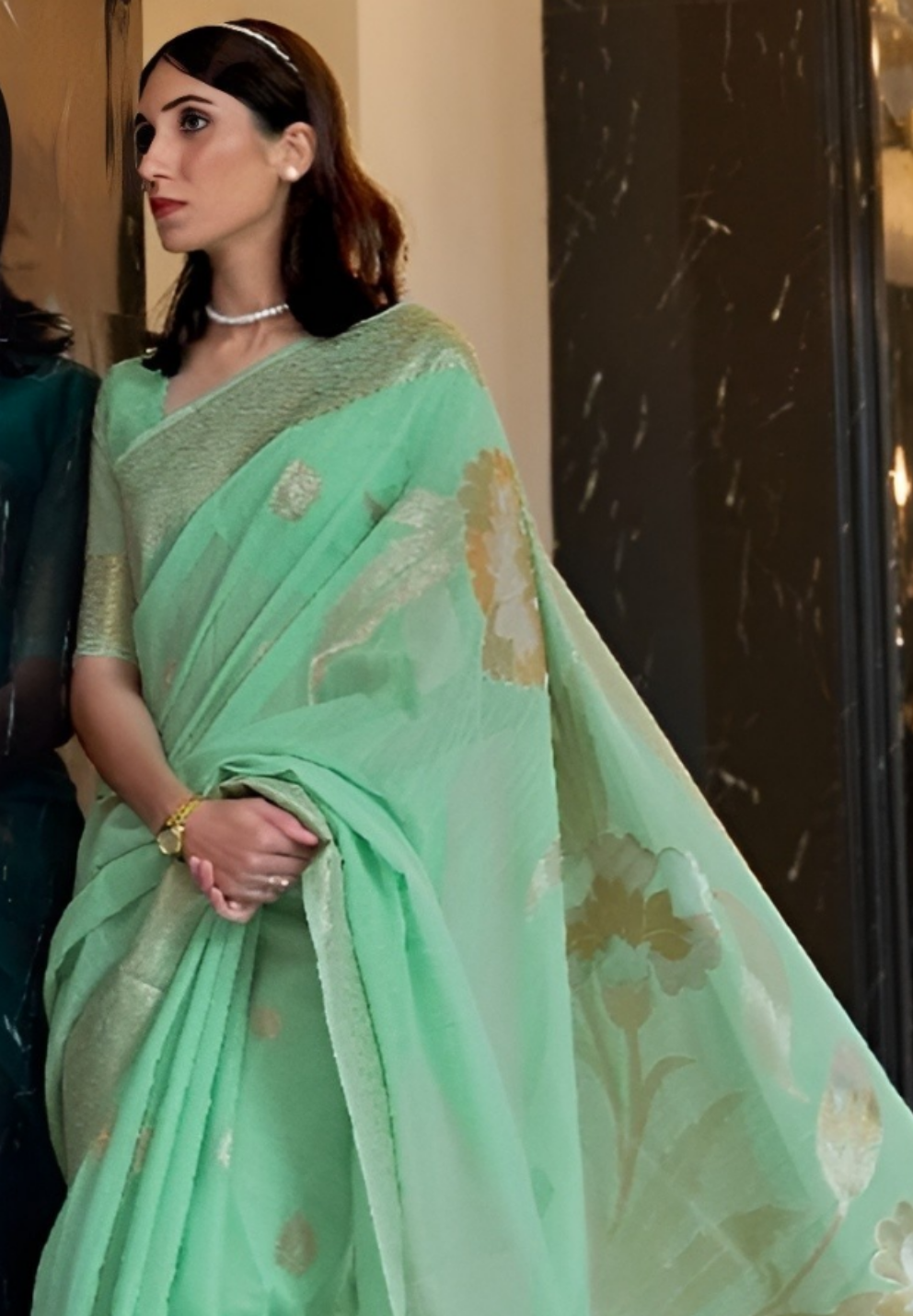 EKKTARA Saree For Women Pista Green Linen Handloom Weaving Saree With Unstitched Blouse