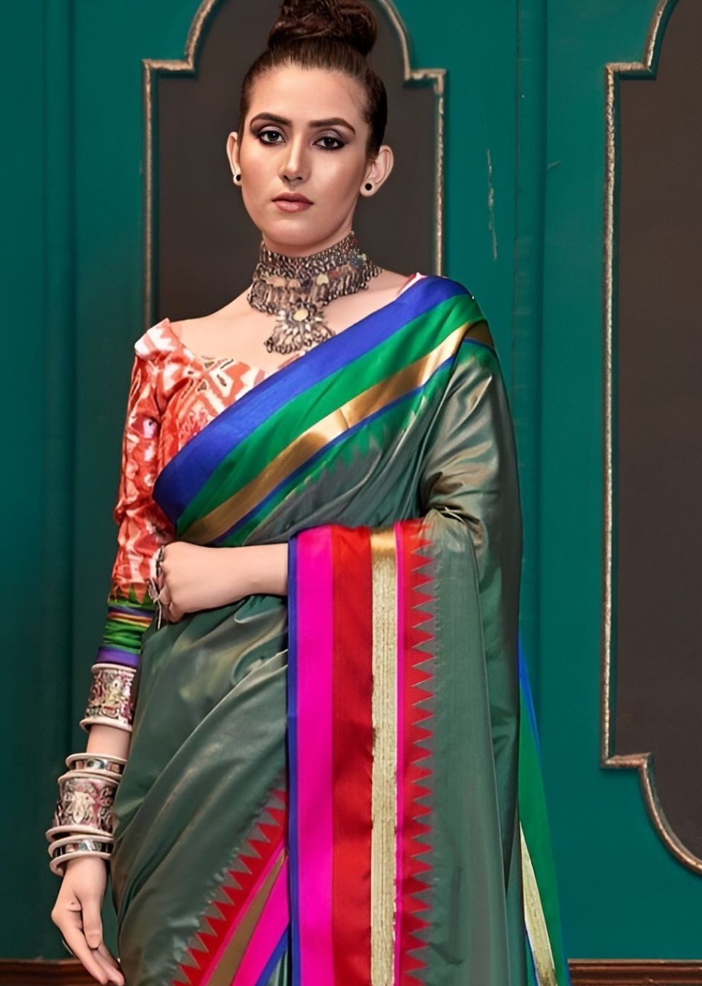 EKKTARA Saree For Women Green Colour Handloom Silk Saree With Unstitched Blouse