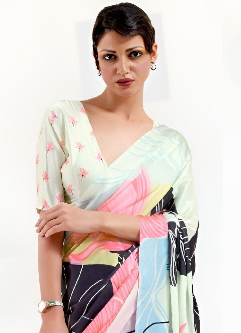 EKKTARA Saree For Women Cream Printed Digital Crepe Georgette Saree