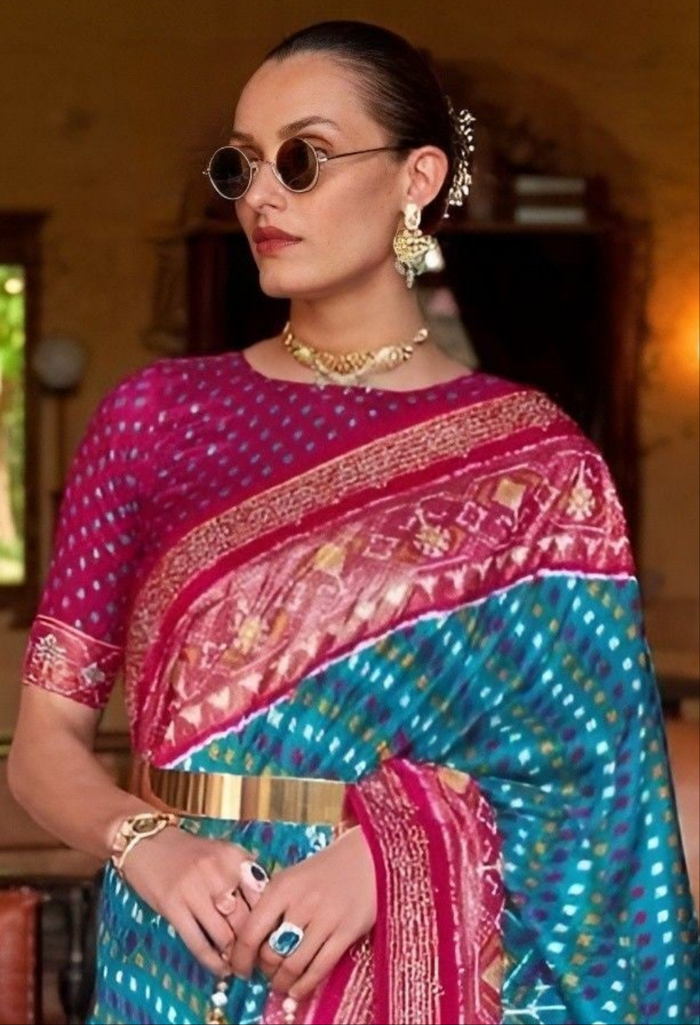 EKKTARA Saree For Women Turquoise Colour Soft Silk Printed Patola Saree With Unstitched Blouse