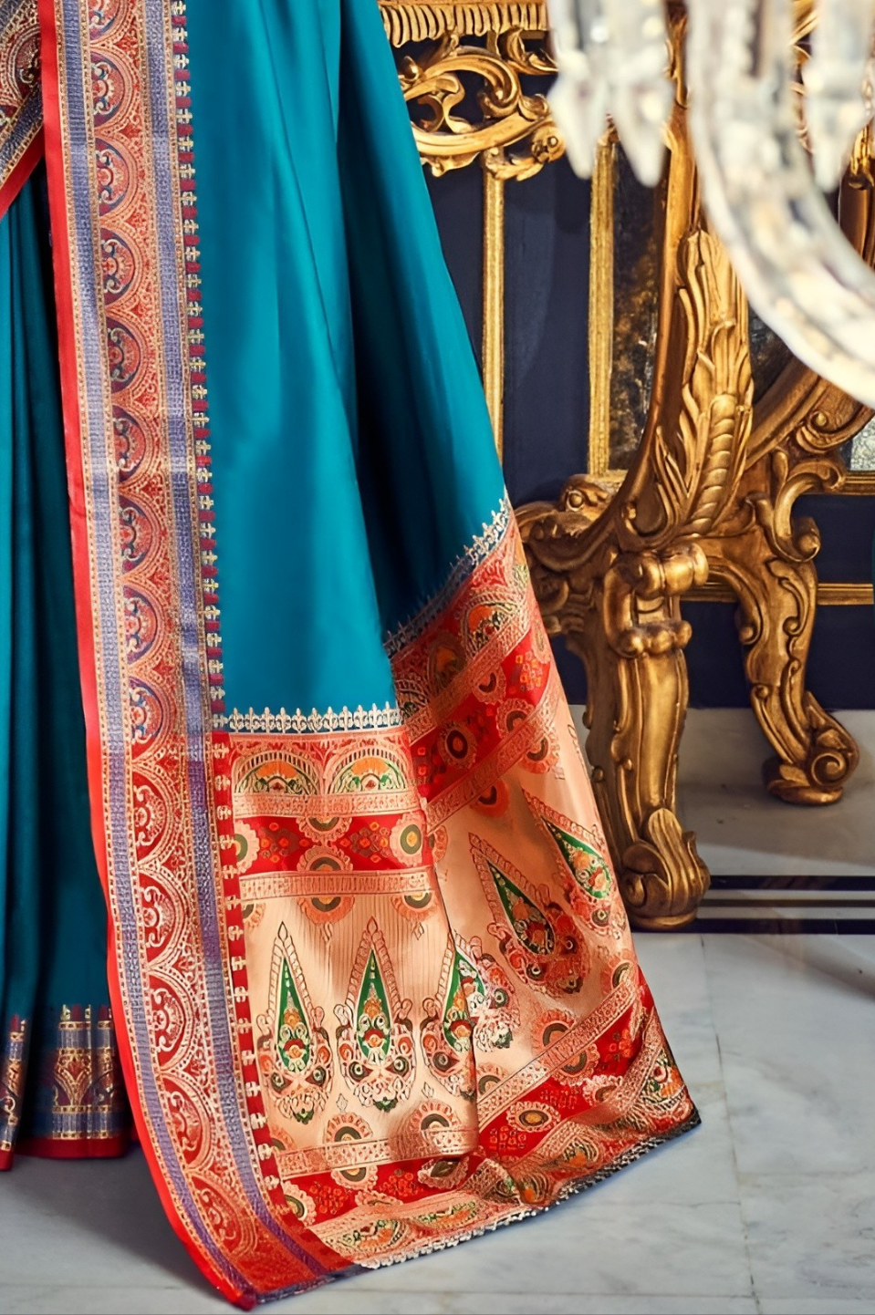 EKKTARA Saree For Women Blue Colour Silk Paithani Concept Saree With Unstitched Blouse