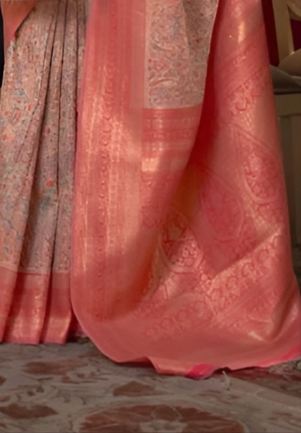 EKKTARA Saree For Women Peach Colour Kashmiri Chaap Handloom Weaving Silk Saree With Unstitched Blouse