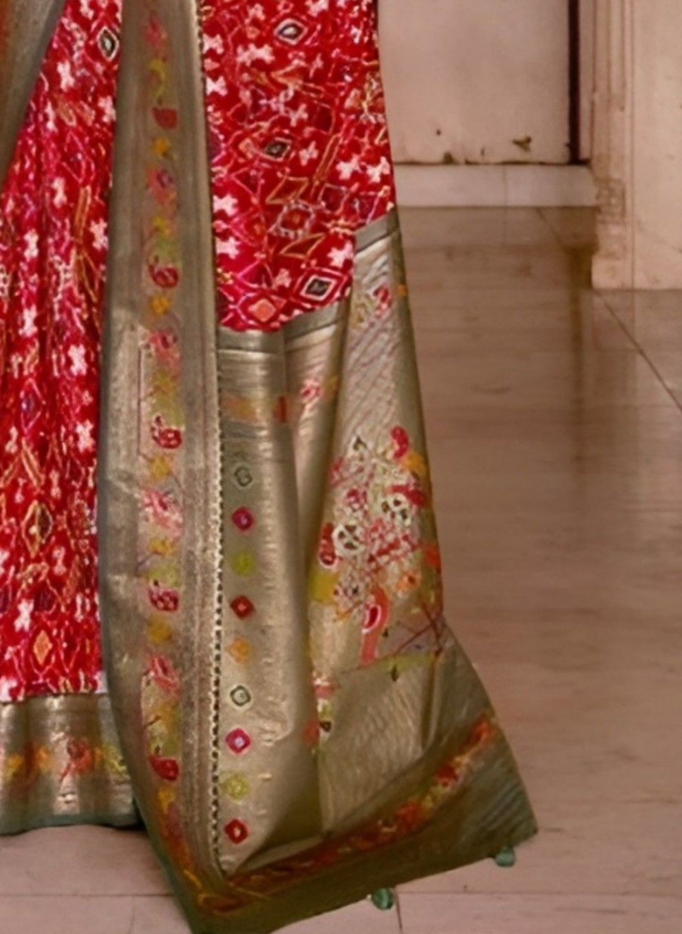 EKKTARA Saree For Women Red Colour Designer Paithani Patola Saree With Unstitched Blouse