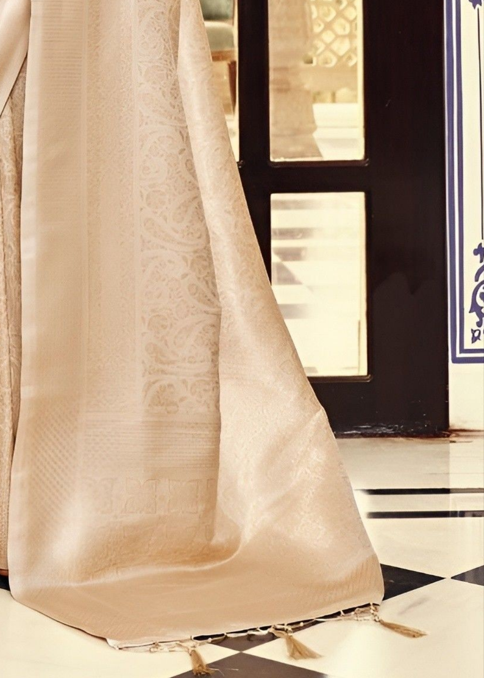EKKTARA Saree For Women Light Golden Colour Kanjivaram Soft Silk Saree With Unstitched Blouse