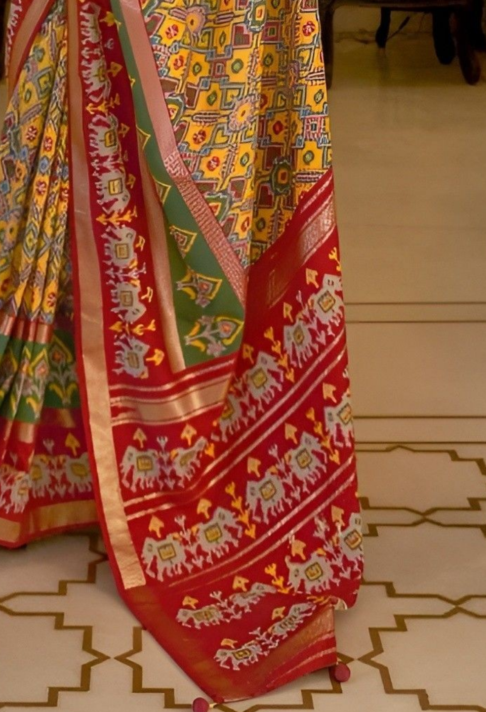 EKKTARA Saree For Women Yellow Colour Patola Silk Saree With Designer Border & Unstitched Blouse