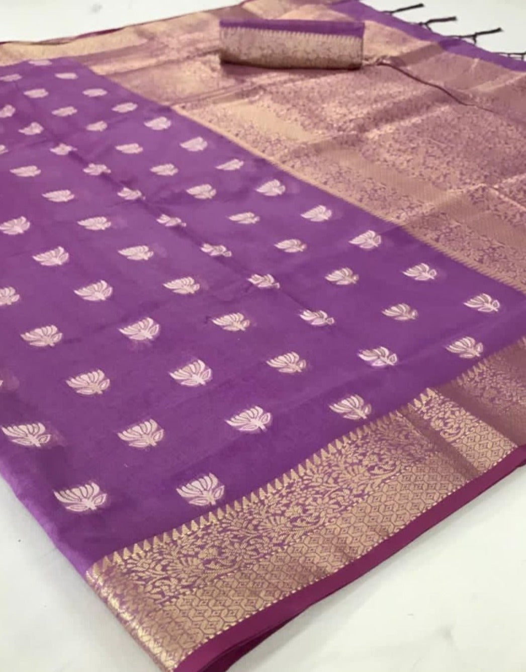 EKKTARA Saree For Women Iris Purple Zari Woven Linen Silk Saree