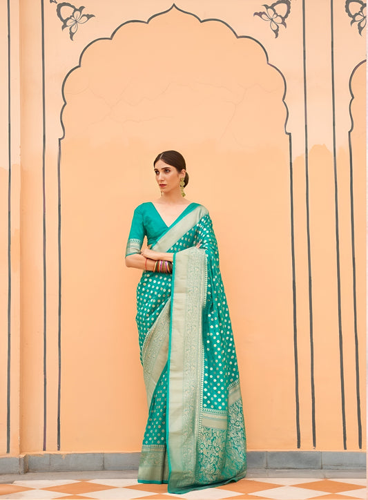 EKKTARA Saree For Women Green Colour Khadi Handloom Weaving Silk Saree With Unstitched Blouse