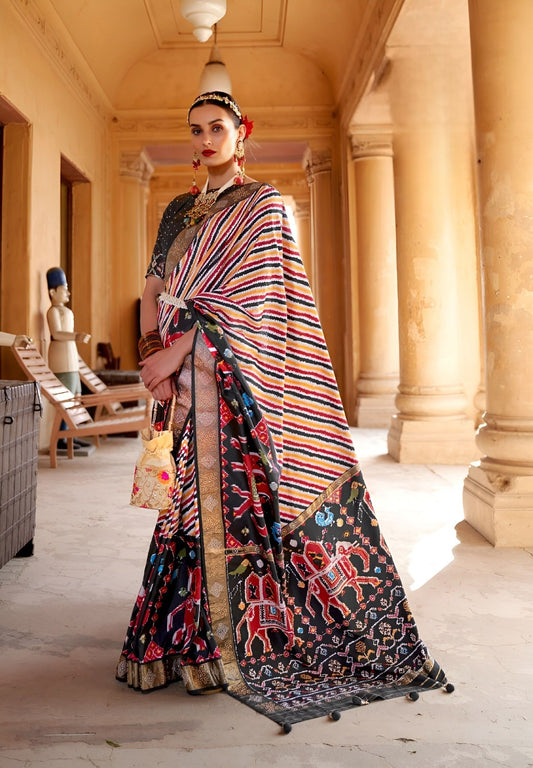 EKKTARA Saree For Women White & Black Colour Pure Silk Designer Patola Saree With Unstitched Blouse