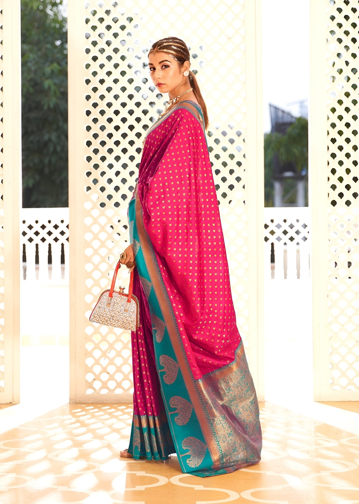 EKKTARA Saree For Women Pink Colour Banarasi Silk Saree With Unstitched Blouse