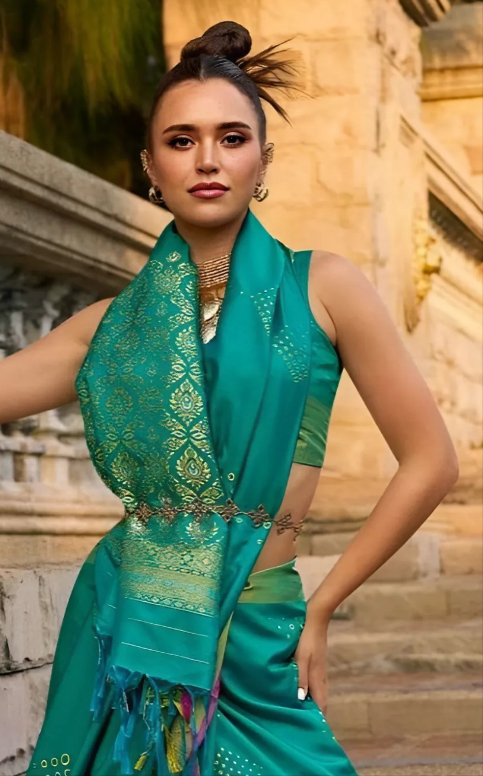 EKKTARA  Saree For Women Green Colour Soft Silk Handloom Weaving Saree With Unstitched Blouse